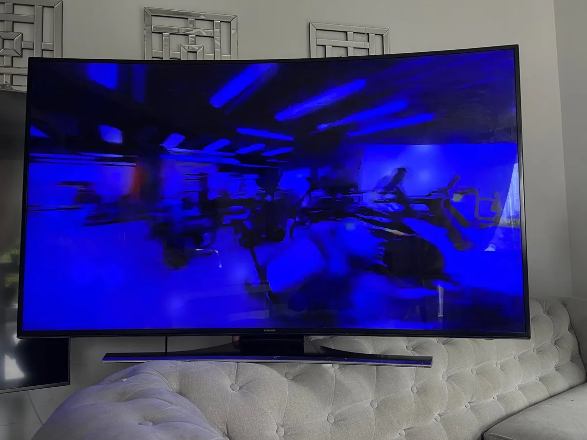 Samsung Smart TV 55 - Image 4