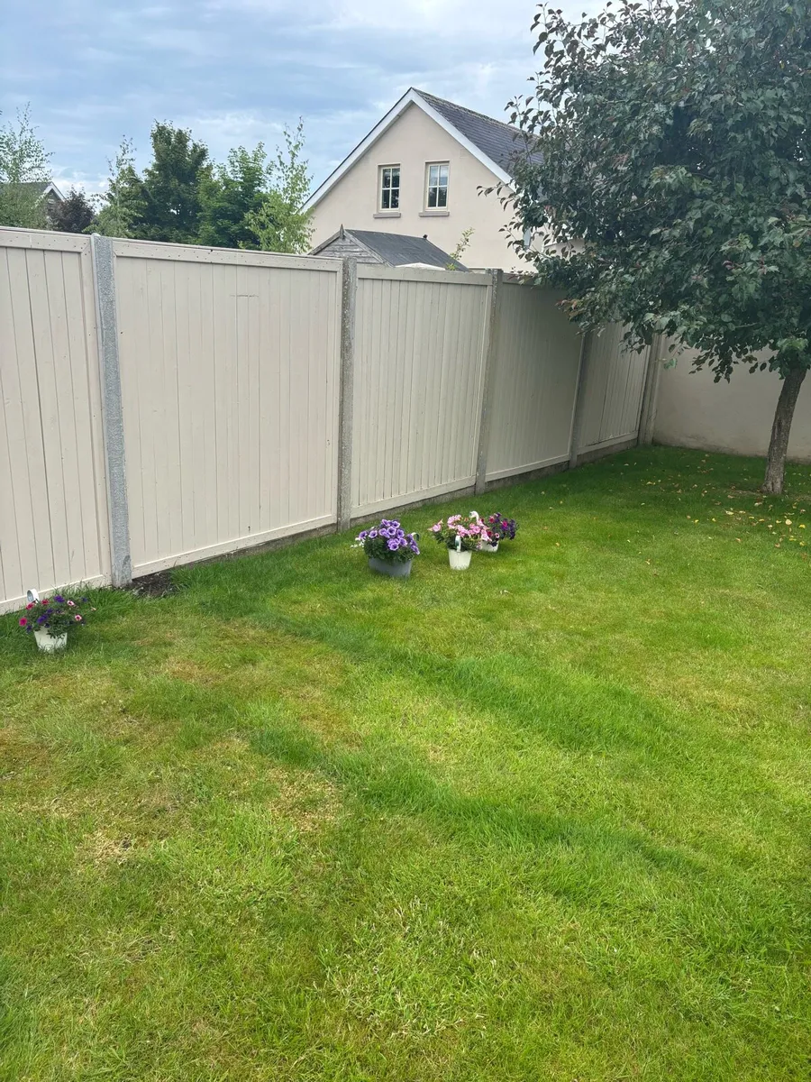 1.8 x 1.8m fencing panels Free