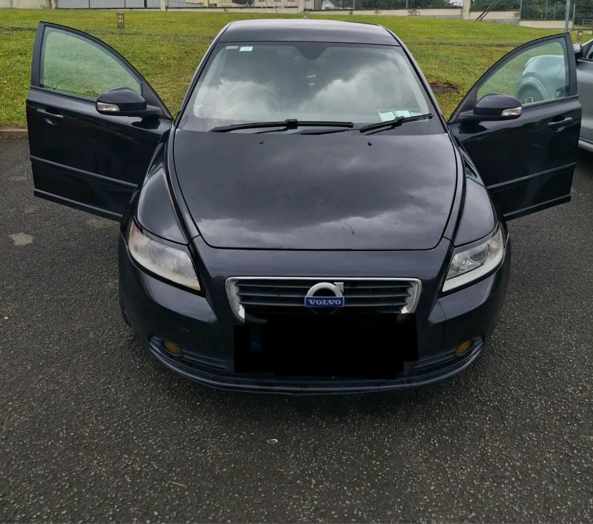 2012 volvo s40 - Image 1