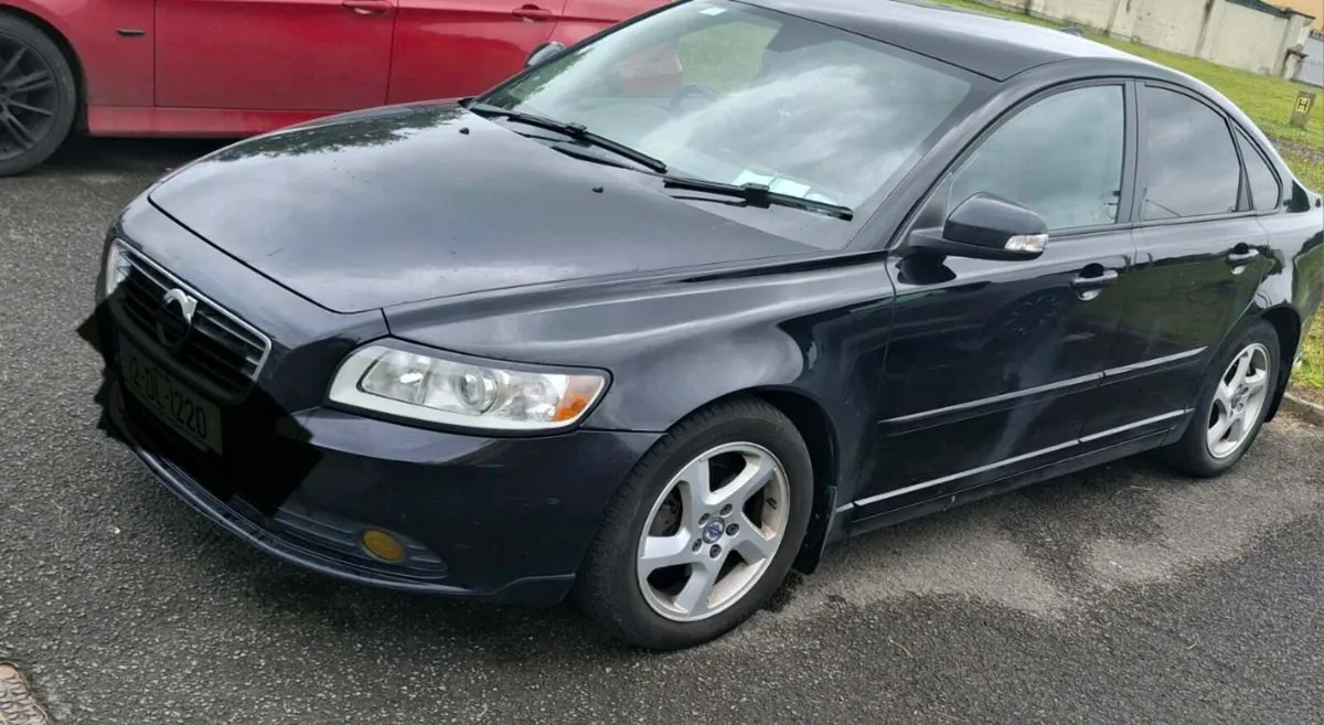 2012 volvo s40 - Image 2