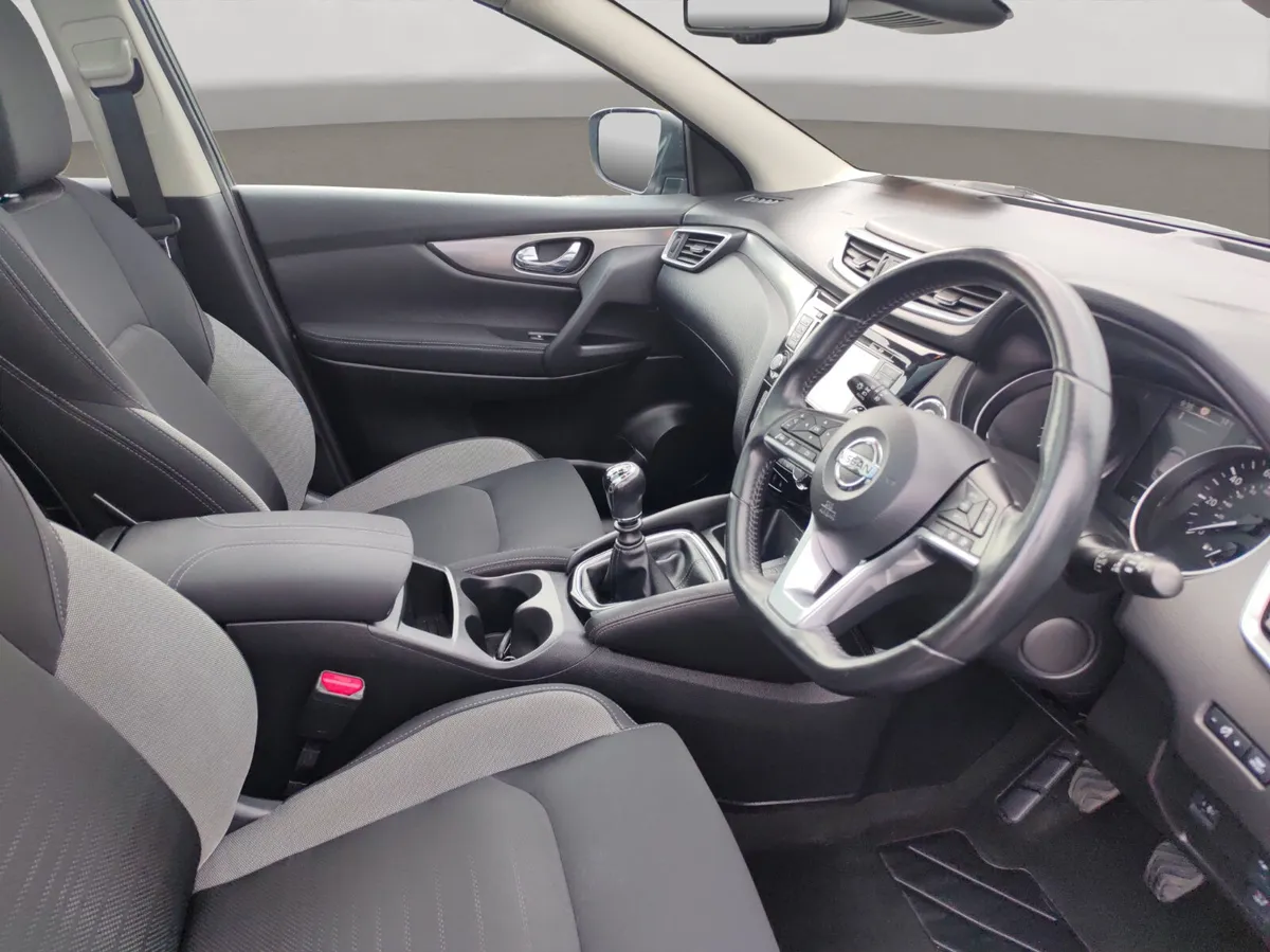 Nissan Qashqai XE - Image 2