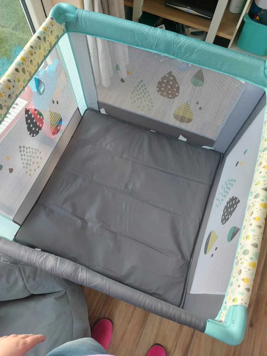 Babylo Travel Cot - Image 1