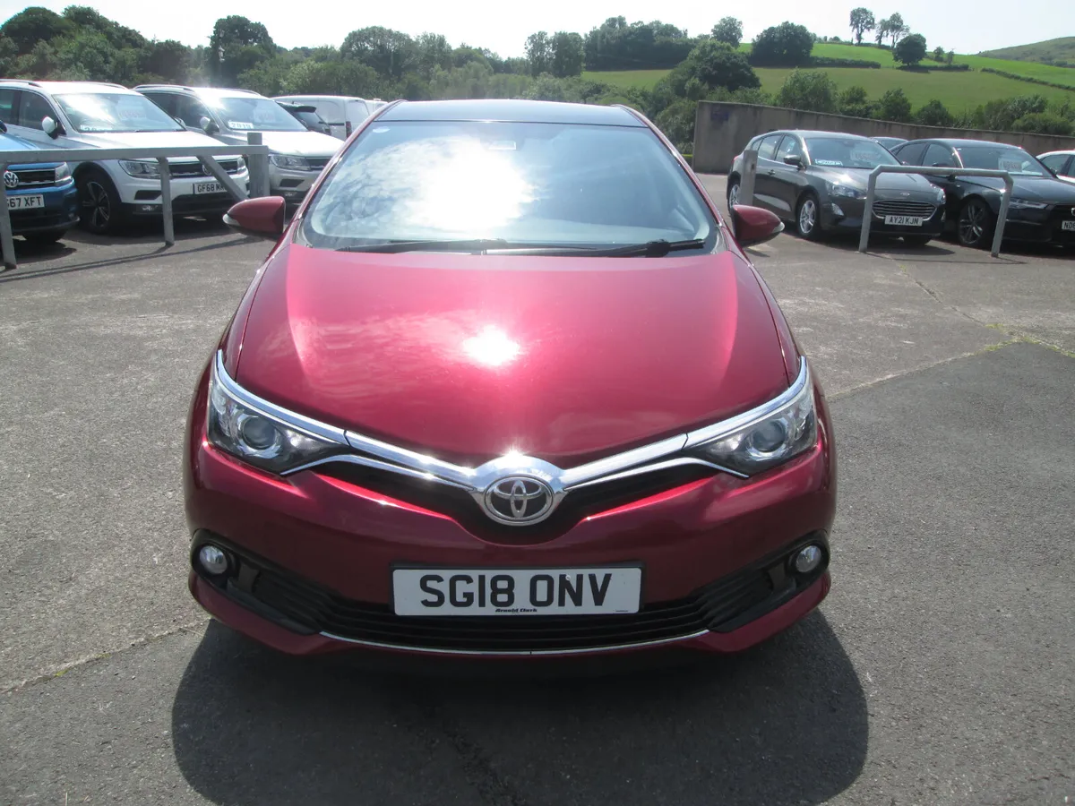 2018  TOYOTA  AURIS  1.6  D-4D  DESIGN  TSS  5DR - Image 3