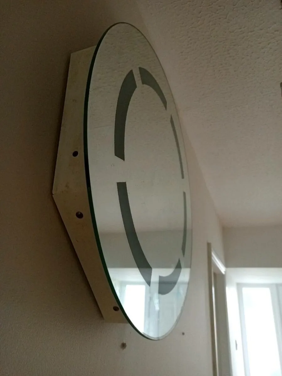 wall mirror (electric with light) - Image 4