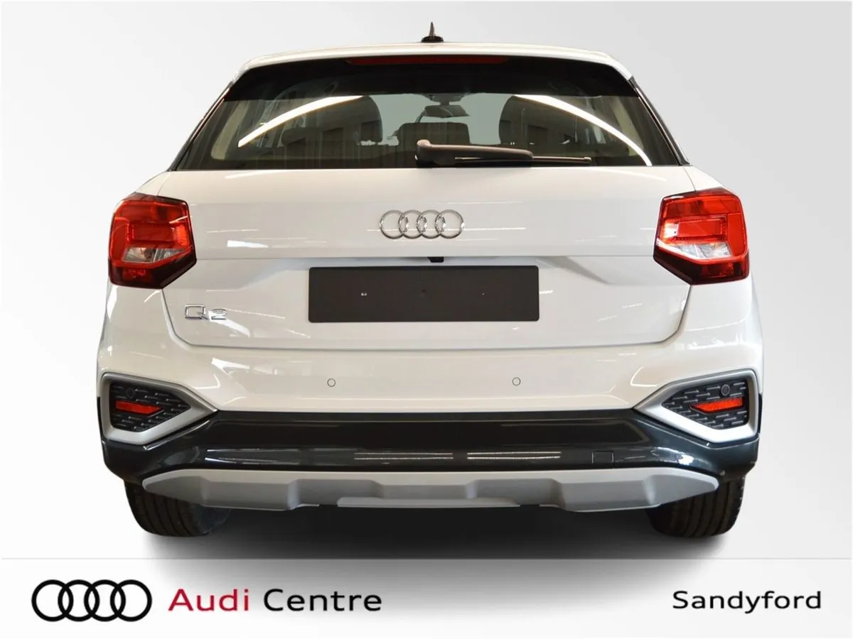 Audi Q2 35 Tfsi 150HP S-T SE - Image 3