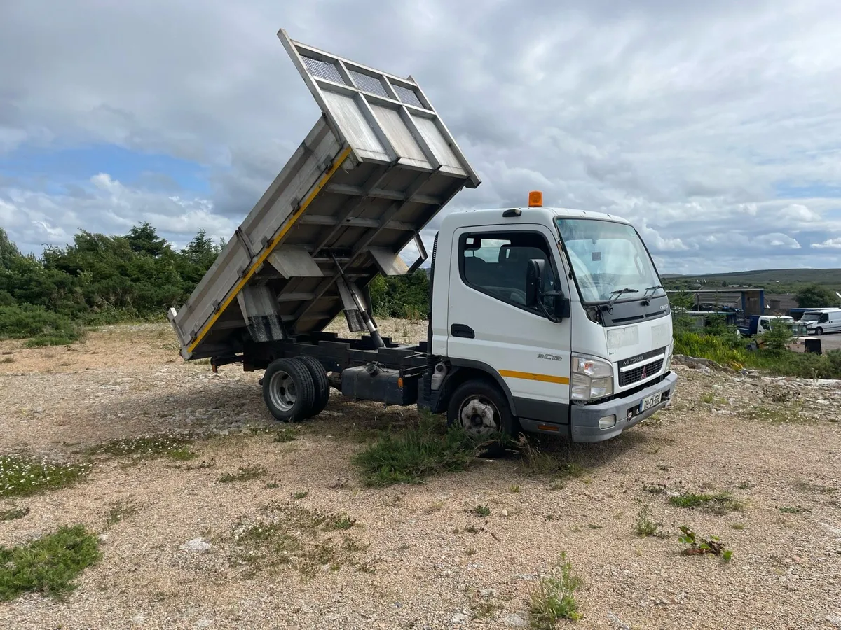 Mitsubishi Canter 3.5Ton Tipper - Image 1