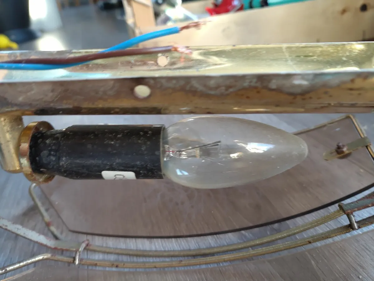 Wall lamp used .I have 2 if them 39 e each - Image 1
