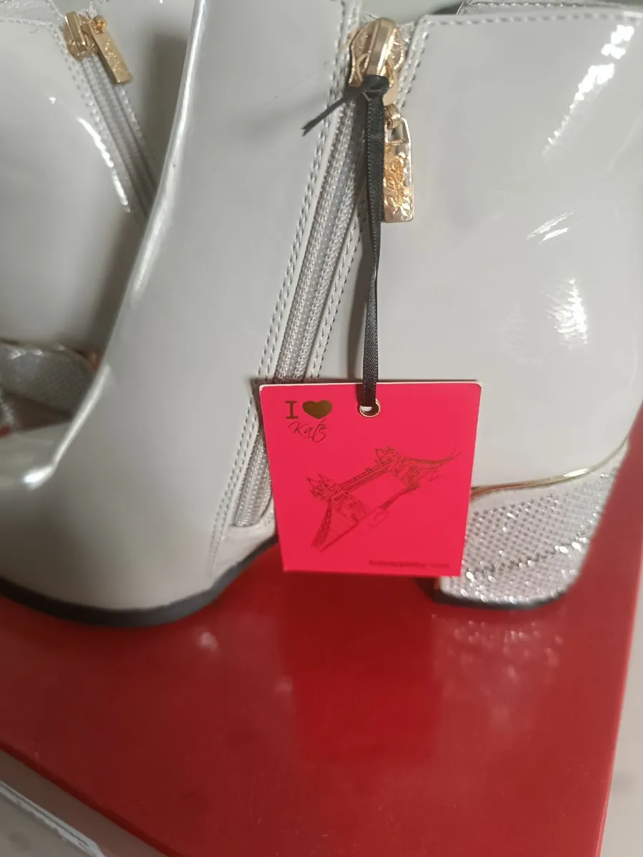 Shoes - Image 2