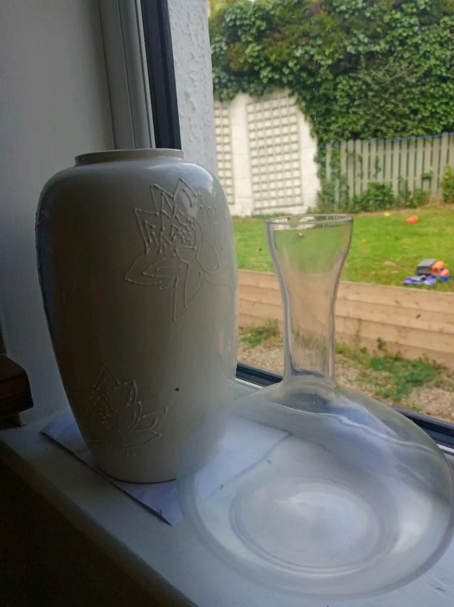 Vase - Image 2