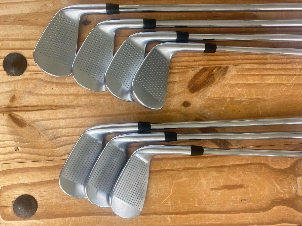 Titliest T150 Left hand Irons - Image 3
