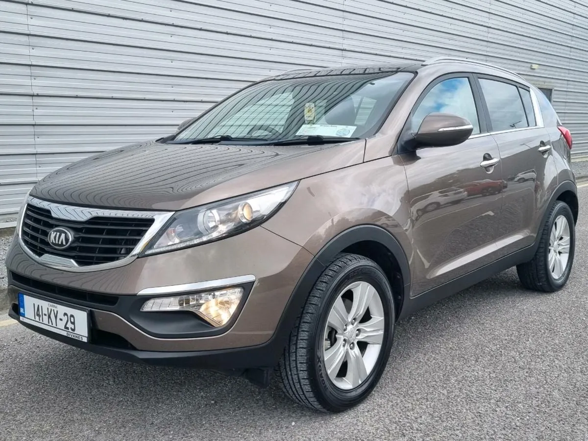2014 Kia Sportage EXS Leather and Sunroof - Image 1