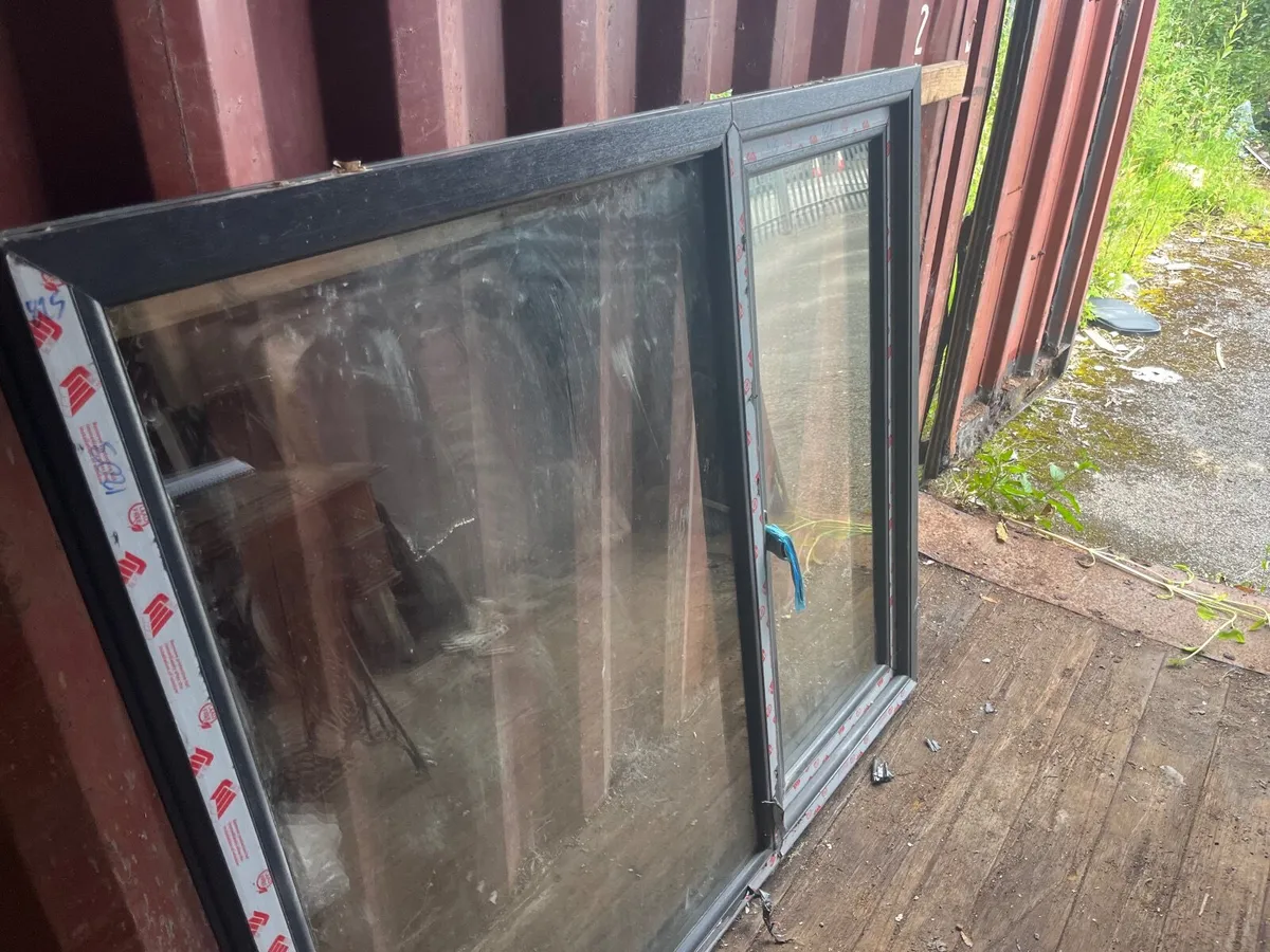 Grey window triple glazed - Image 2