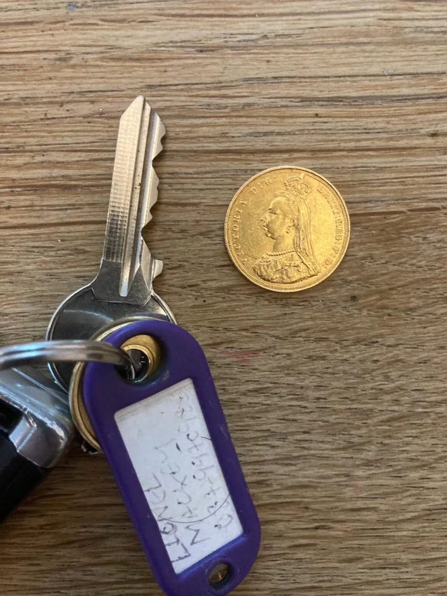Gold Sovereign Coin for Sale - Image 1