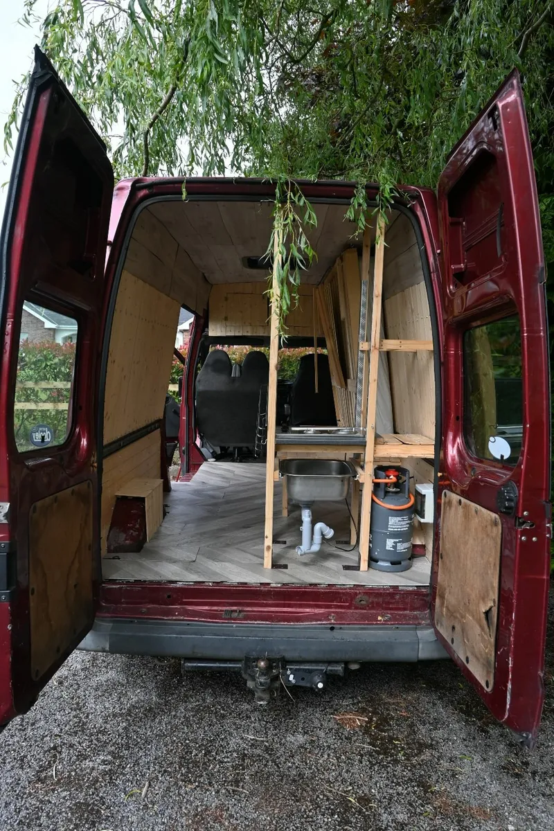 Ford Transit 2001 - Image 3
