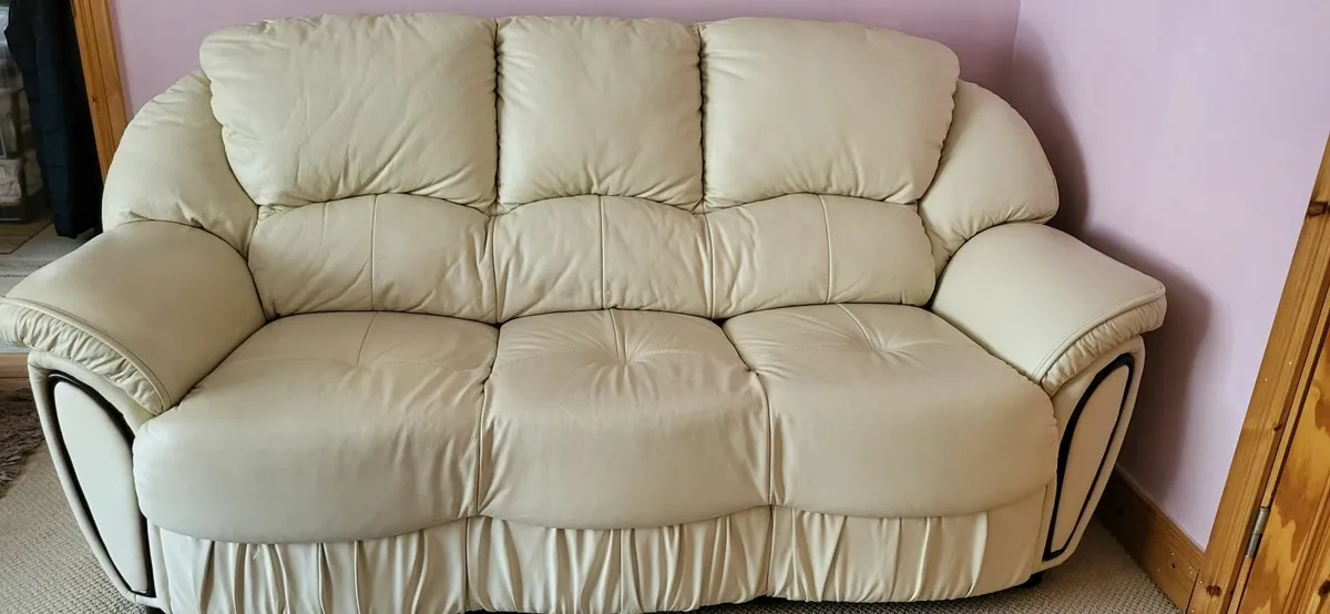 3 Seater and 2 Reclining Arm chairs - Image 2
