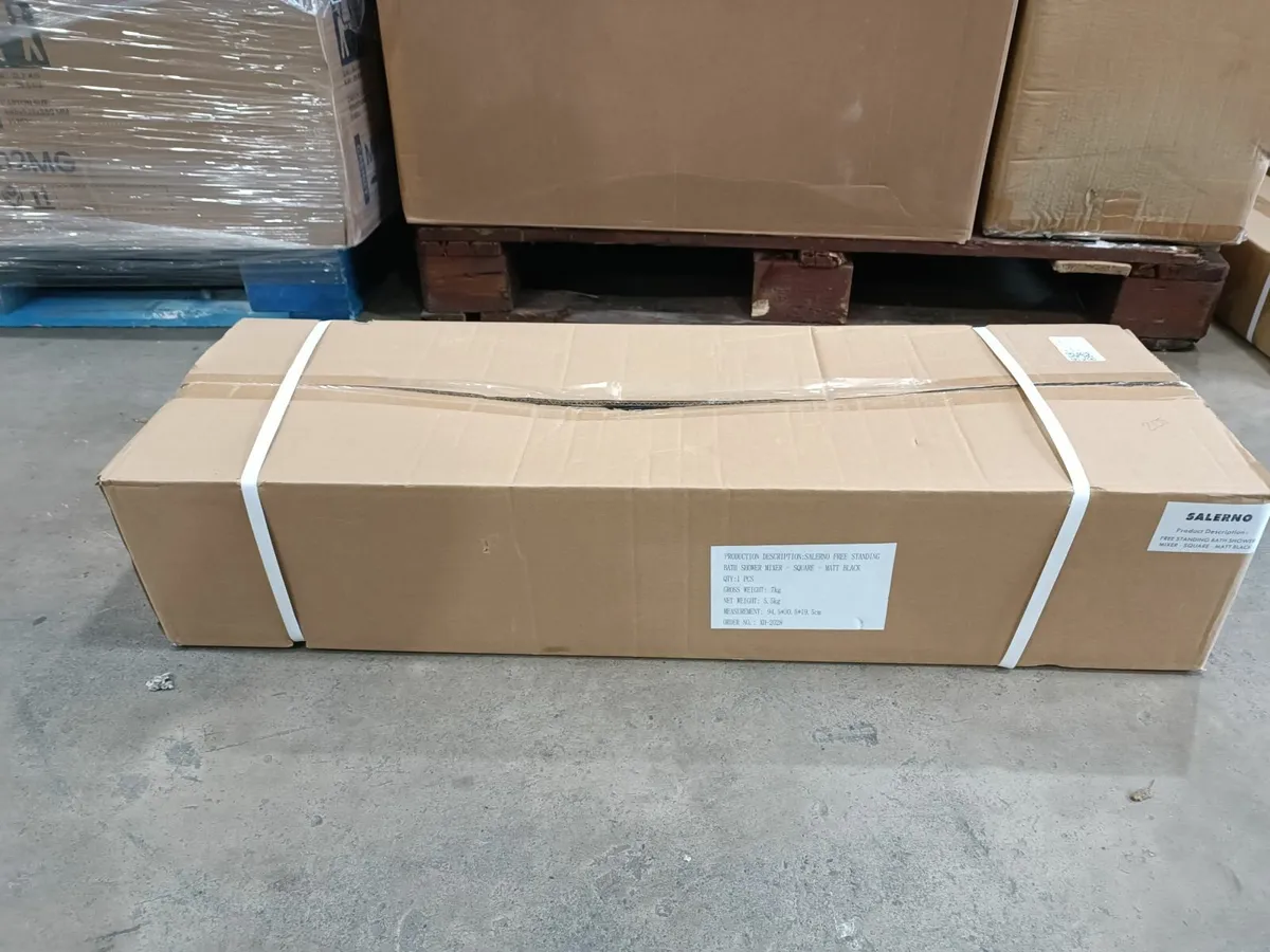 Online Auction Of A freestanding bath shower mixer - Image 3