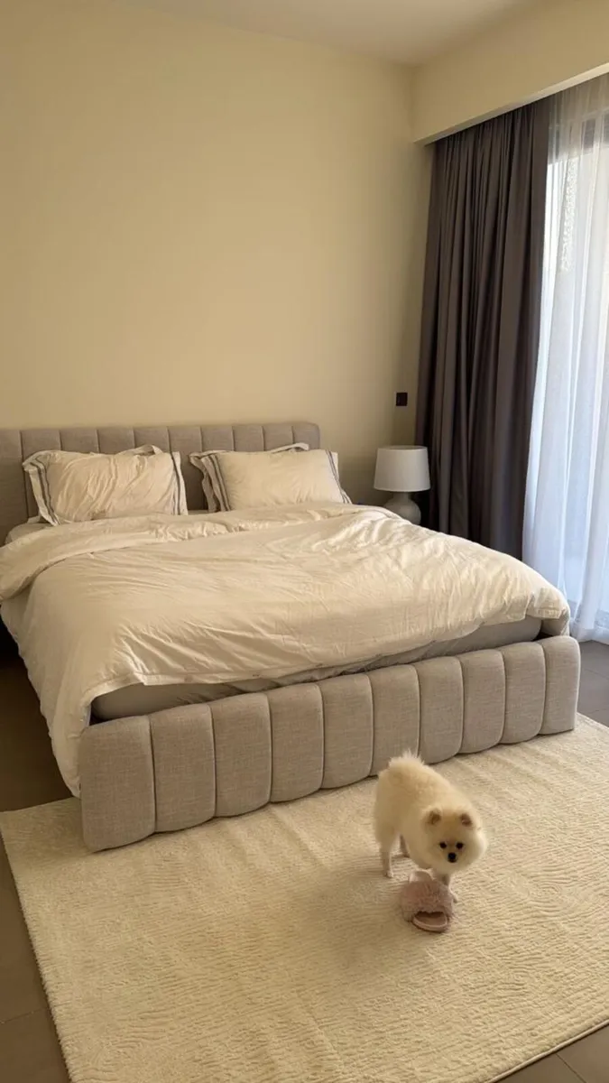 Super king bed - Image 1