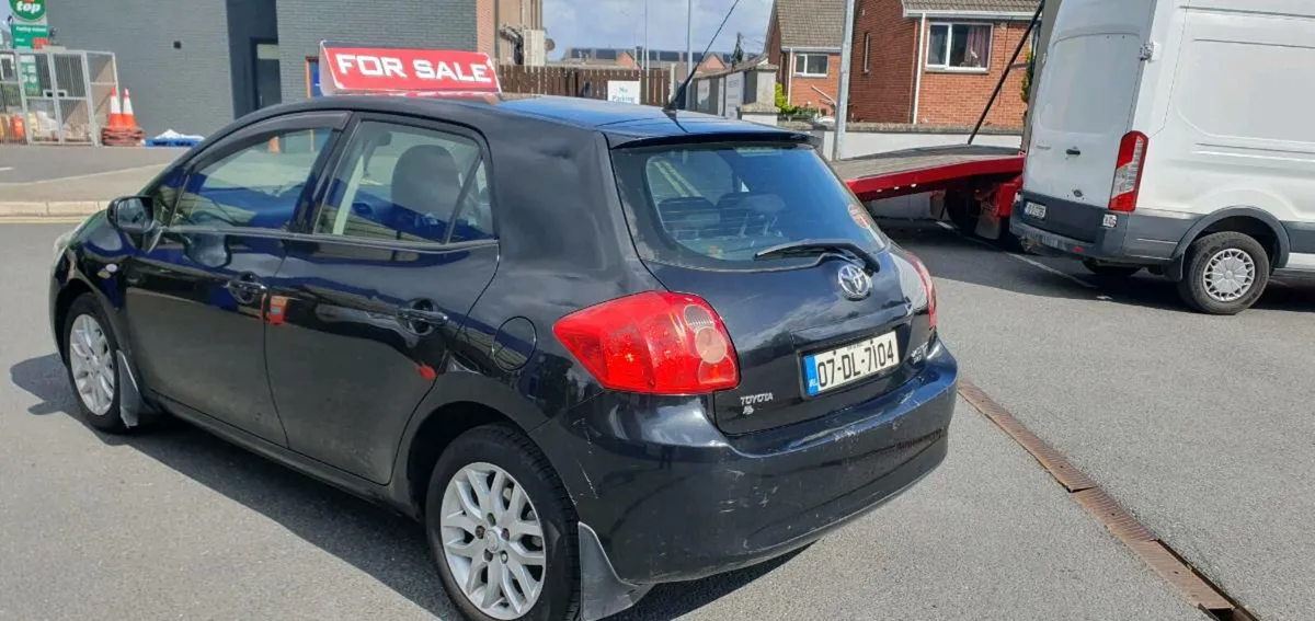 Toyota Auris Automatic 1.4D - Image 3