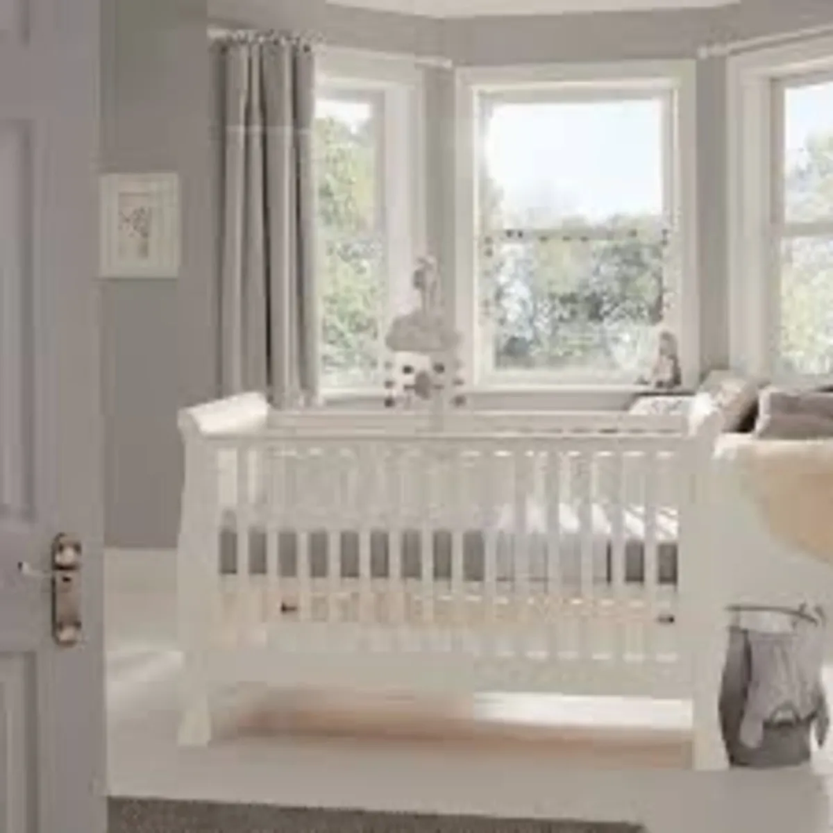 Cot which can convert to bed