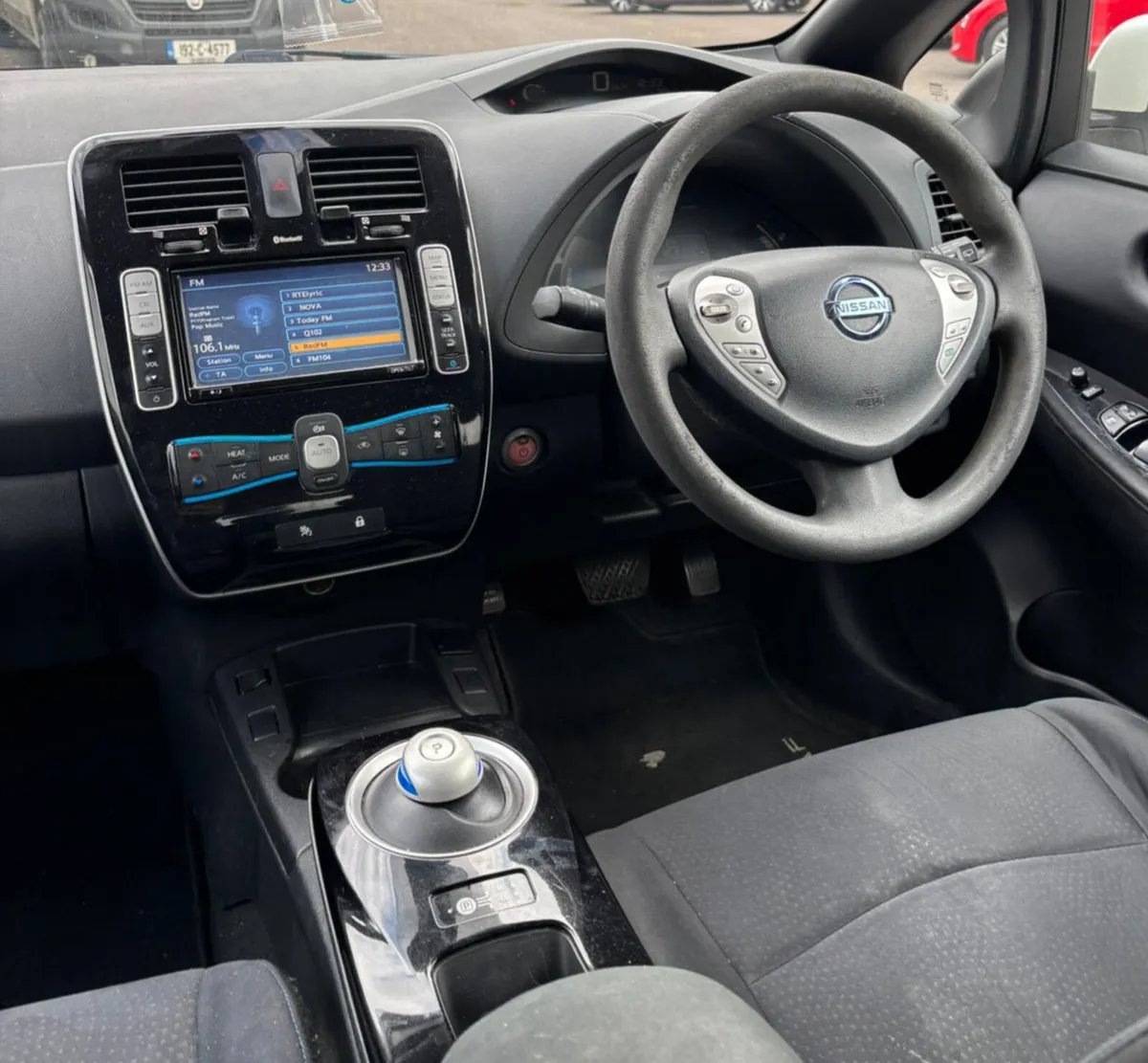 Nissan Leaf Accenta - Image 2