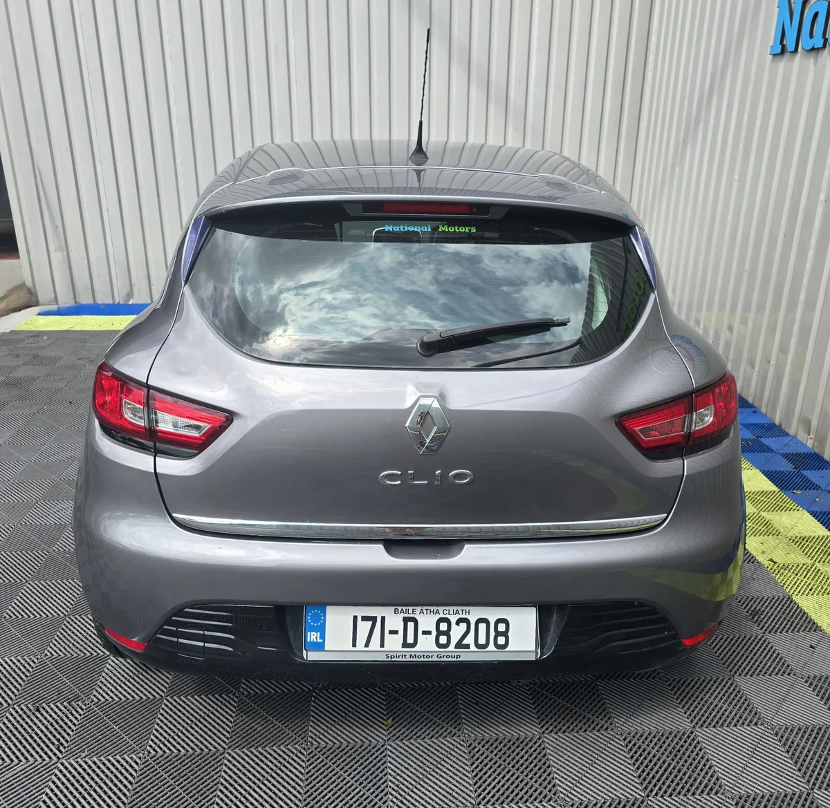 2017 Renault Clio 1.2 16V Dynamique - Image 4