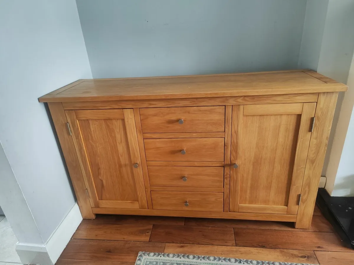 Solid oak sideboard - Image 1
