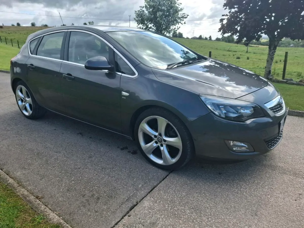 2010 Opel Astra SRI NCT 3/26 - Image 1