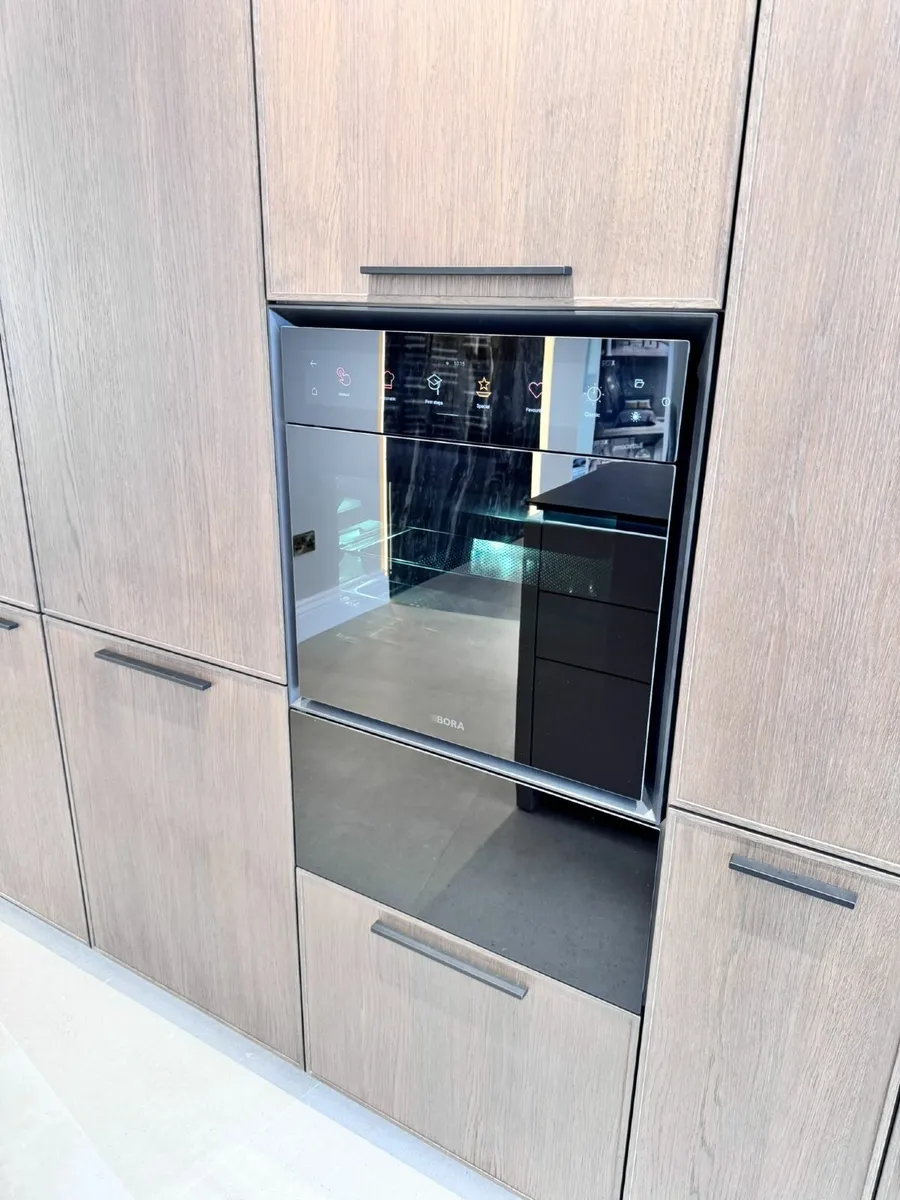 Luxury Bauformat German Kitchen Display – Like New - Image 4