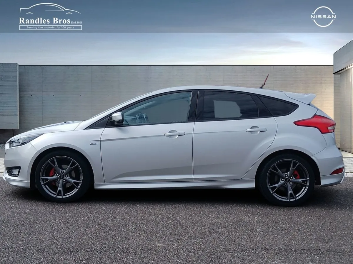Ford Focus 1.0 Ecoboost 125PS St-line - Image 3
