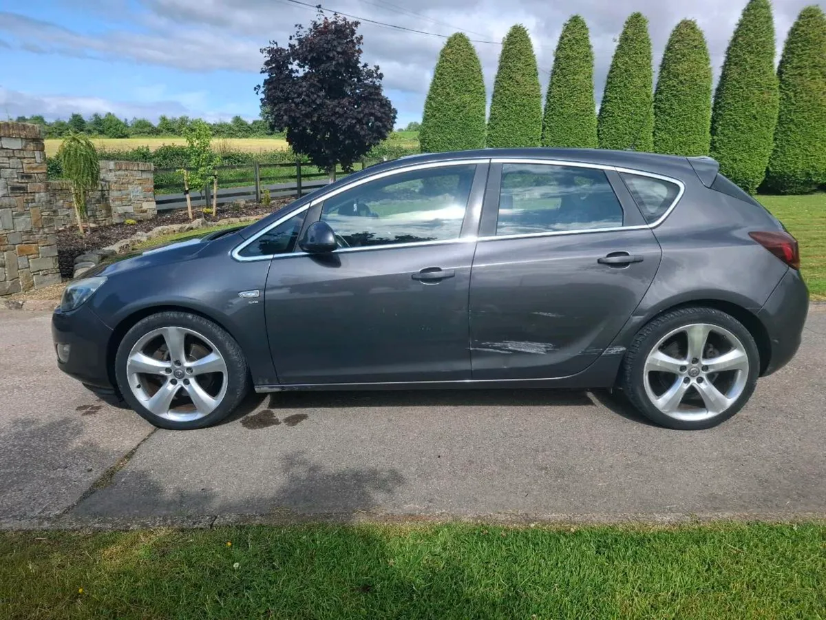 2010 Opel Astra SRI NCT 3/26 - Image 4