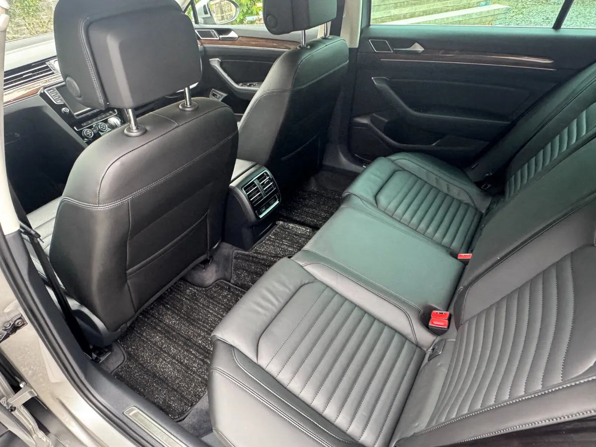 2017 VW Passat 1.4 Automatic Highline - Image 4