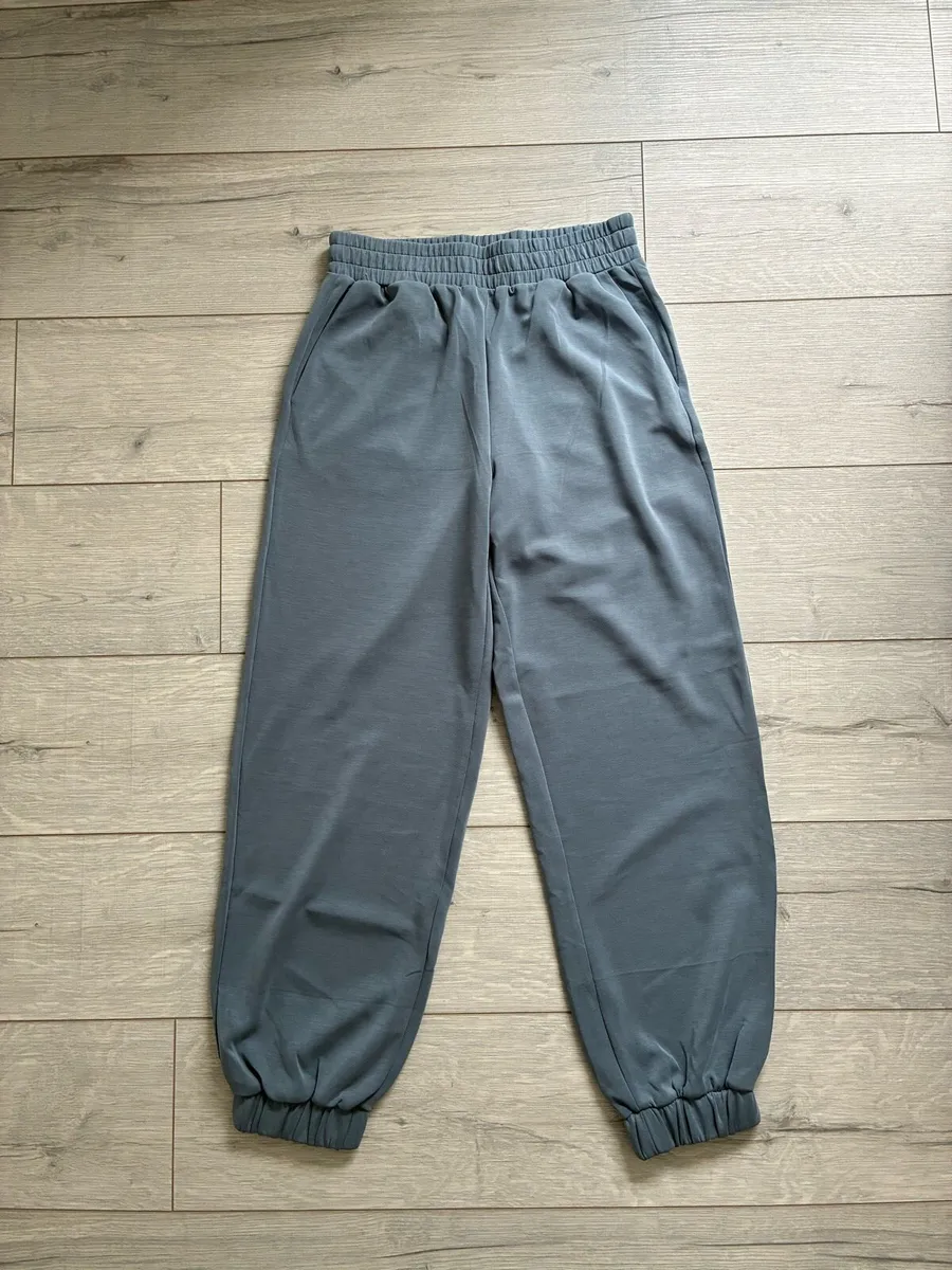 Oysho Yoga Pants - Image 2