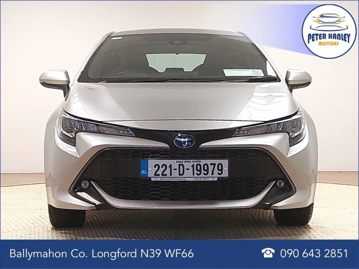 Toyota Corolla 1.8 Hybrid Luna - Image 2