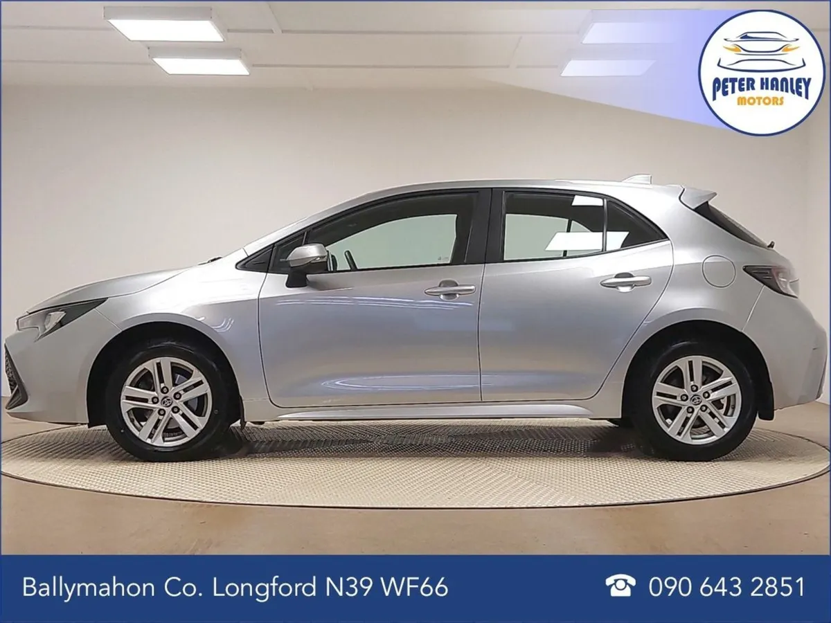 Toyota Corolla 1.8 Hybrid Luna - Image 4