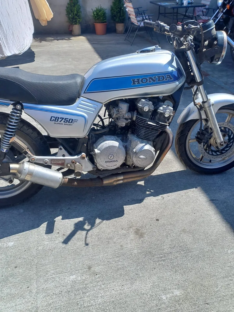 Honda CB 750F - Image 1