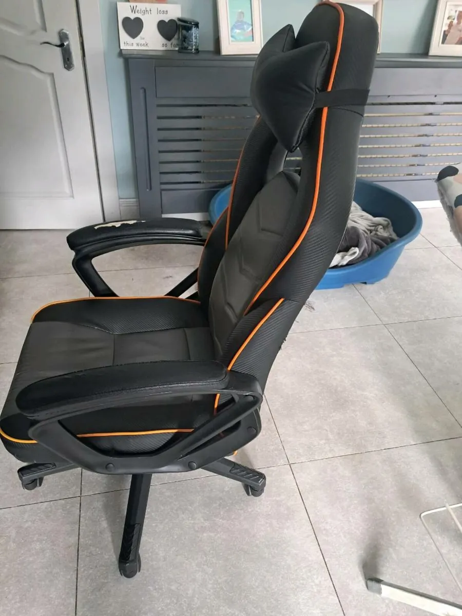 Gaming chair - Image 2