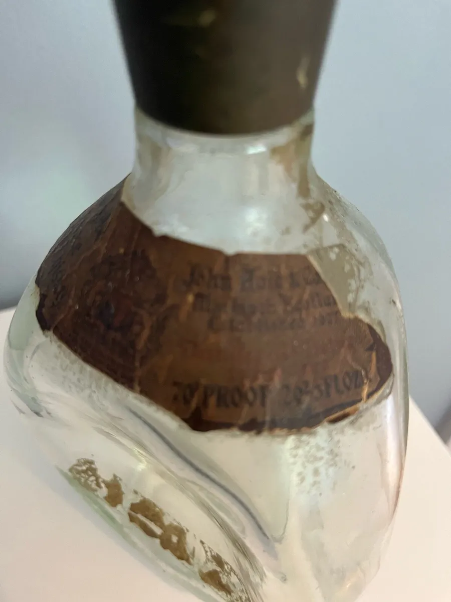 Antique whiskey bottle - Image 2