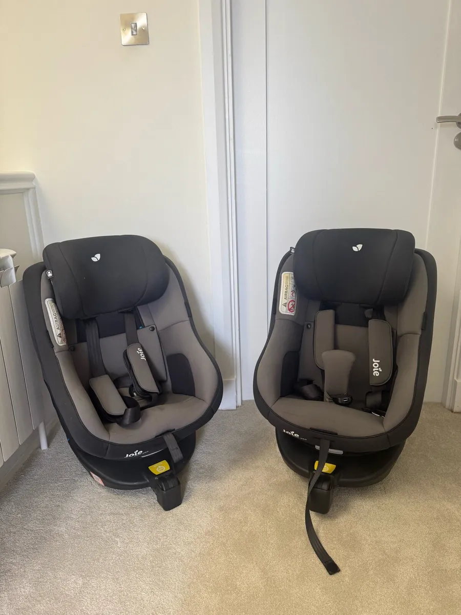 Joie 360 spin and reclining car seat x 2 - Image 1