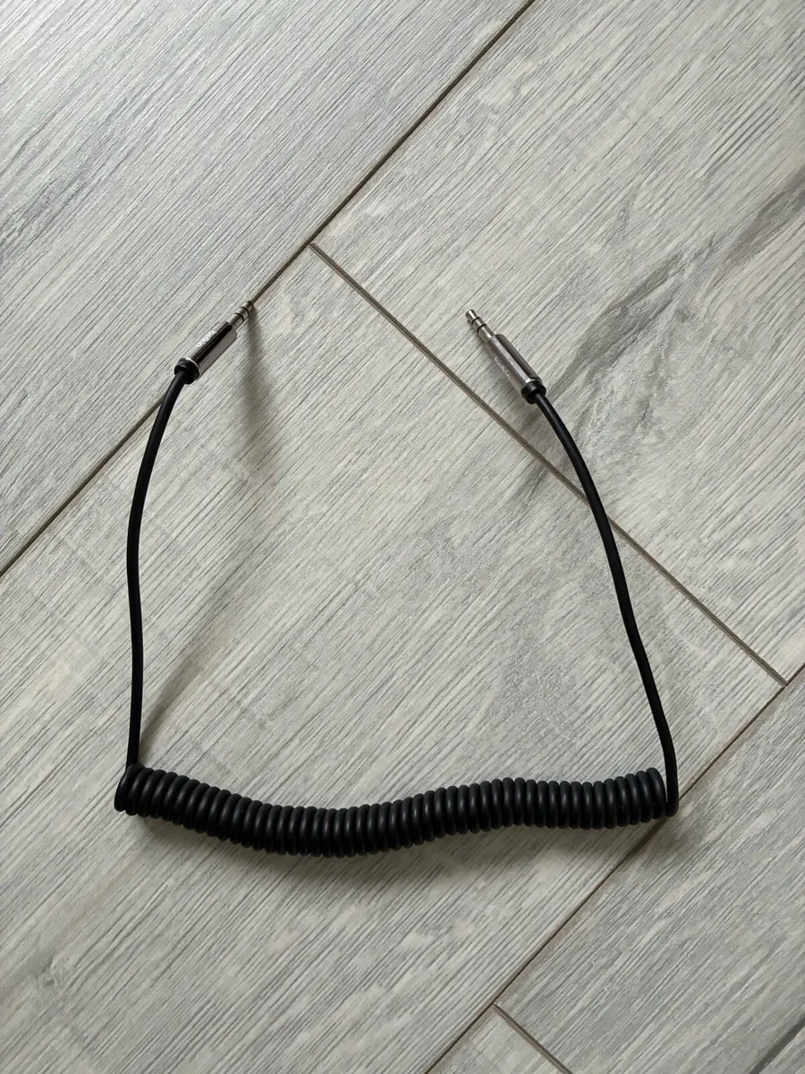 Belkin 3.5mm Aux Coiled Black Cable - Image 1