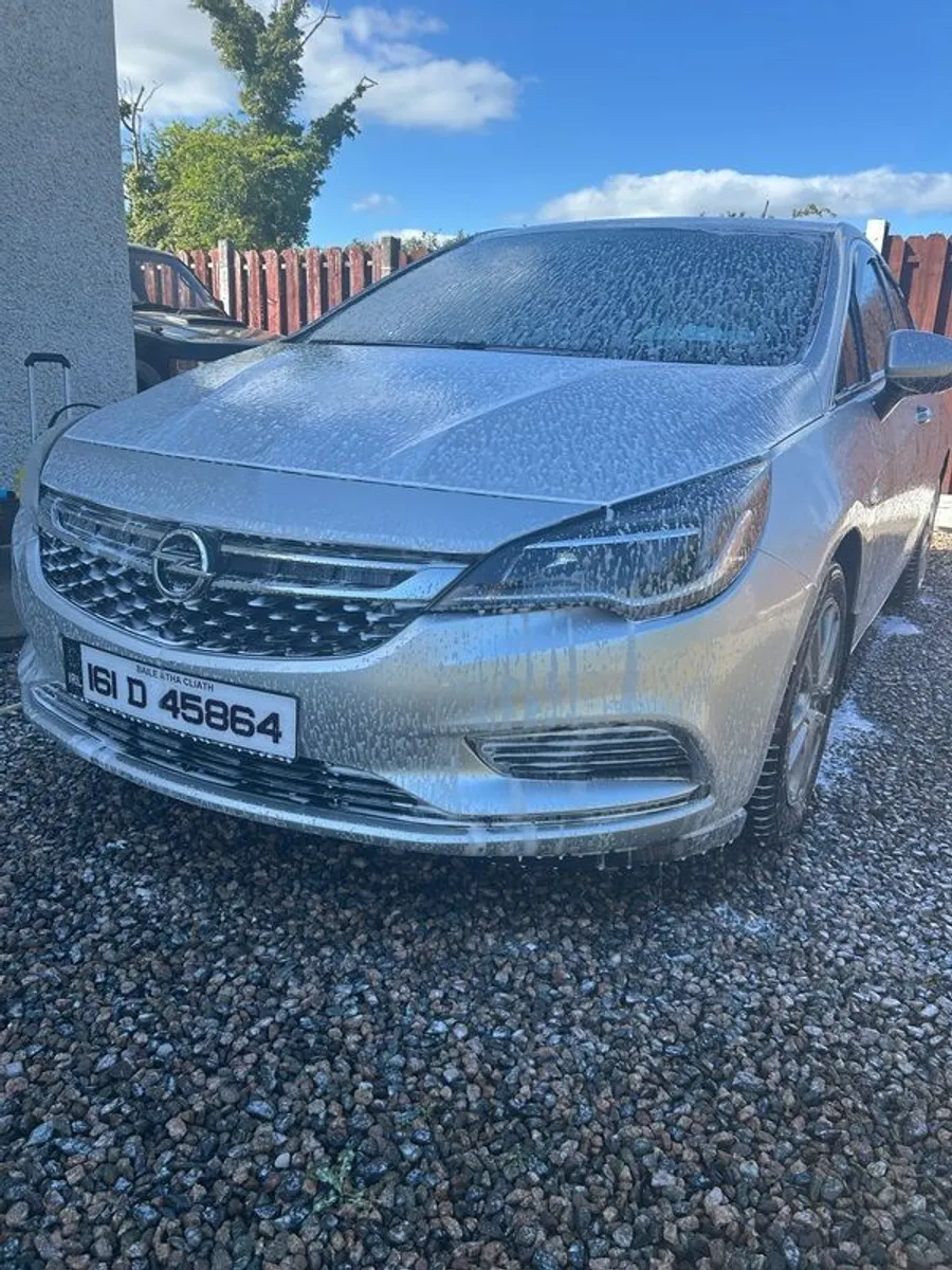 2016 Opel Astra - Image 2