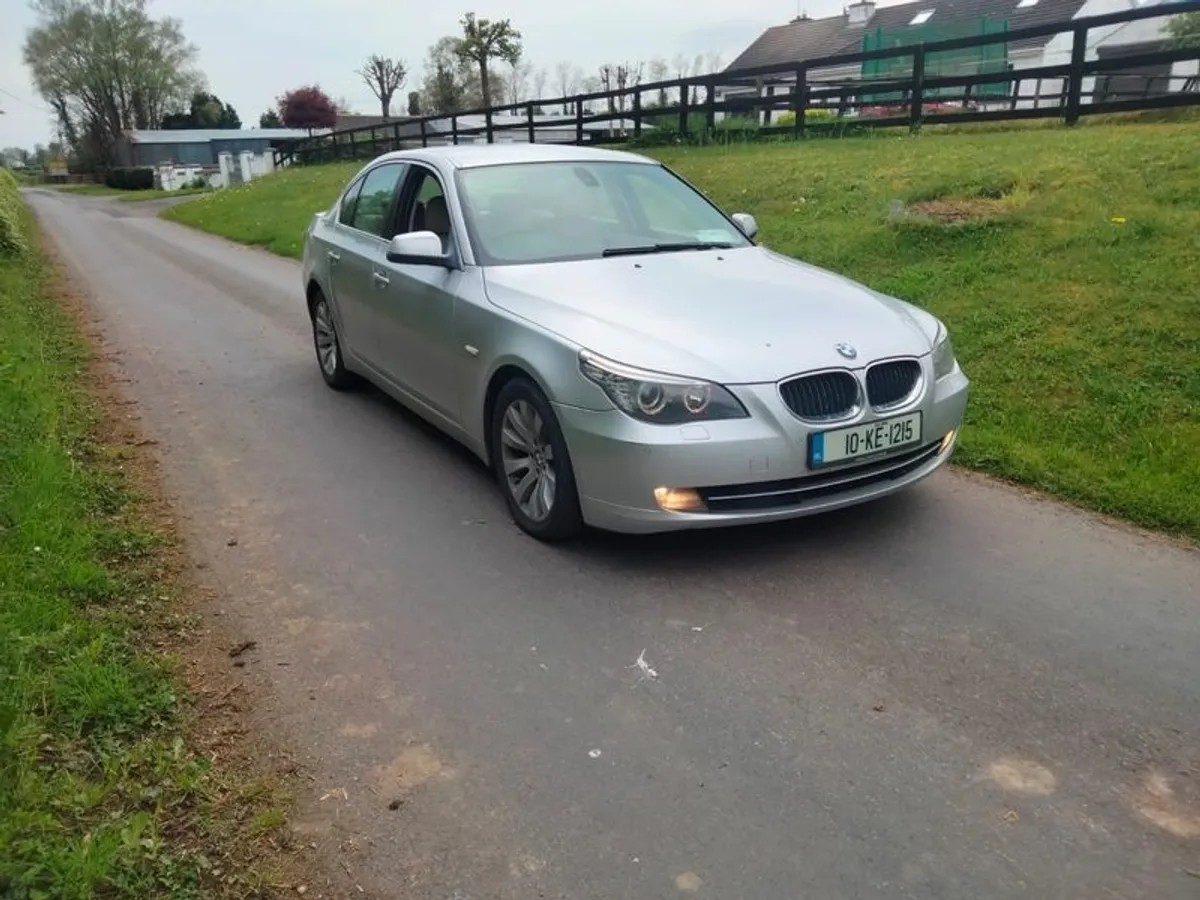 2010 Bmw 520D Engine Needs Attention - Image 3