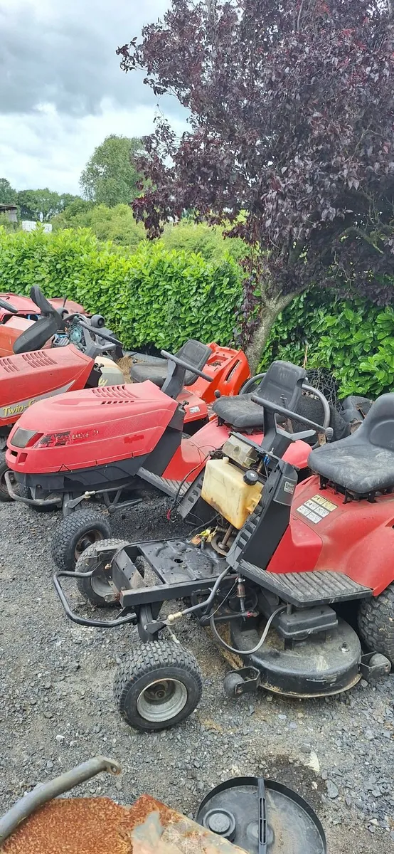Ride on mowers - Image 1