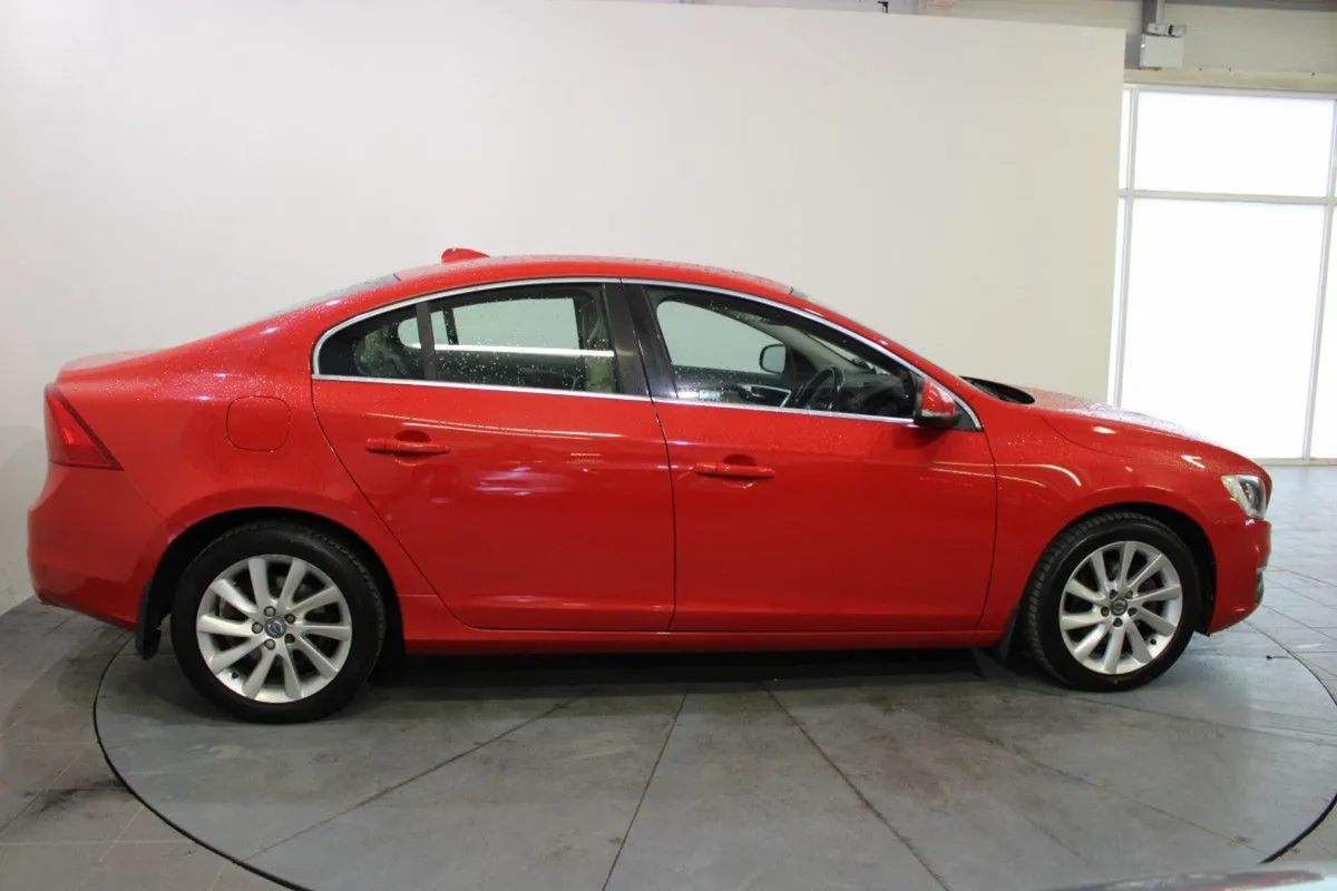 Volvo S60 D4 (181hp) SE - Image 3