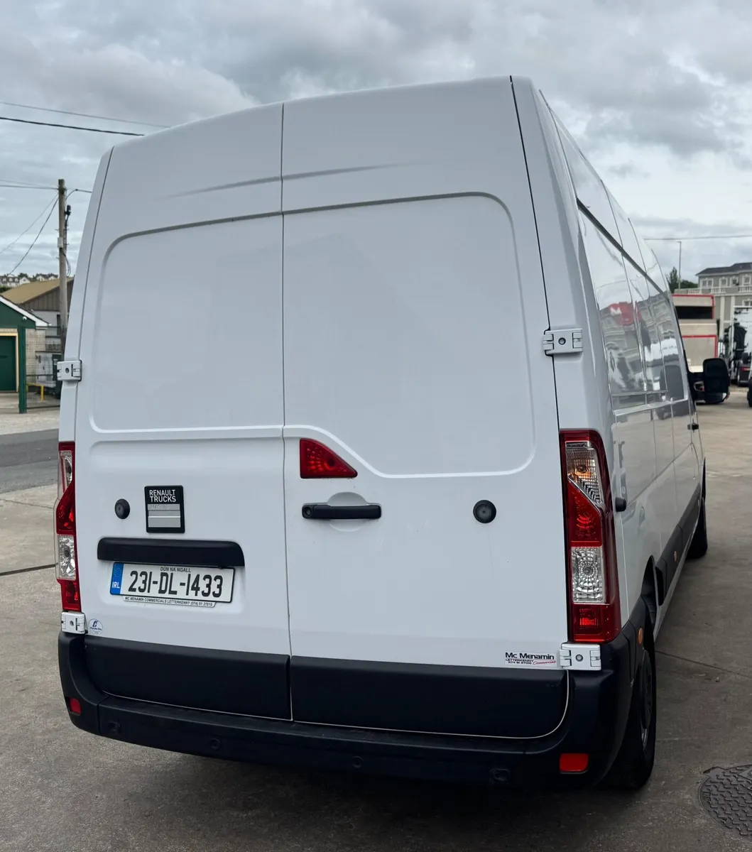 Renault Master 2023 - Image 2