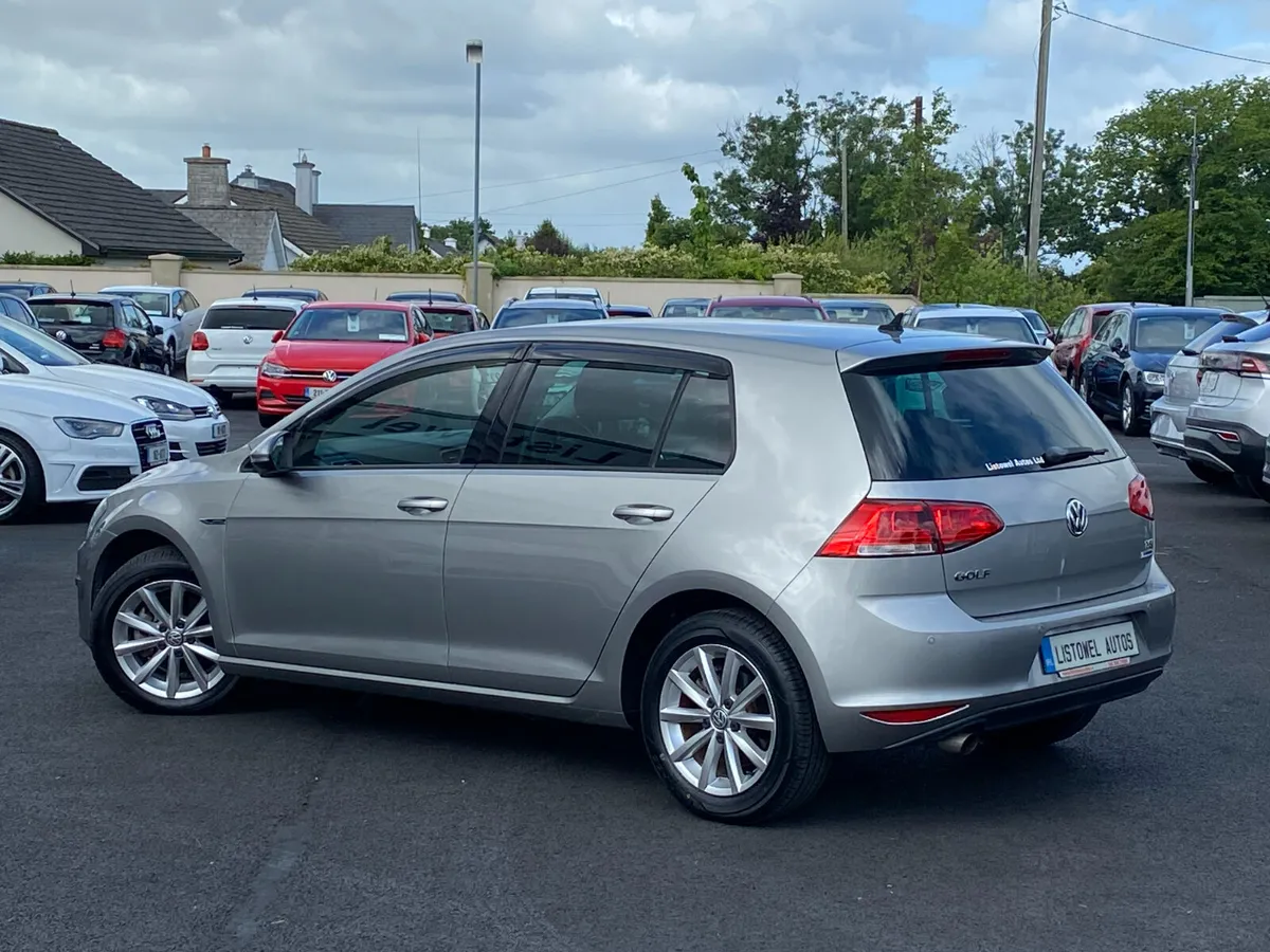 LOW MILEAGE **161 VW GOLF LOUNGE 1.2 AUTOMATIC - Image 3