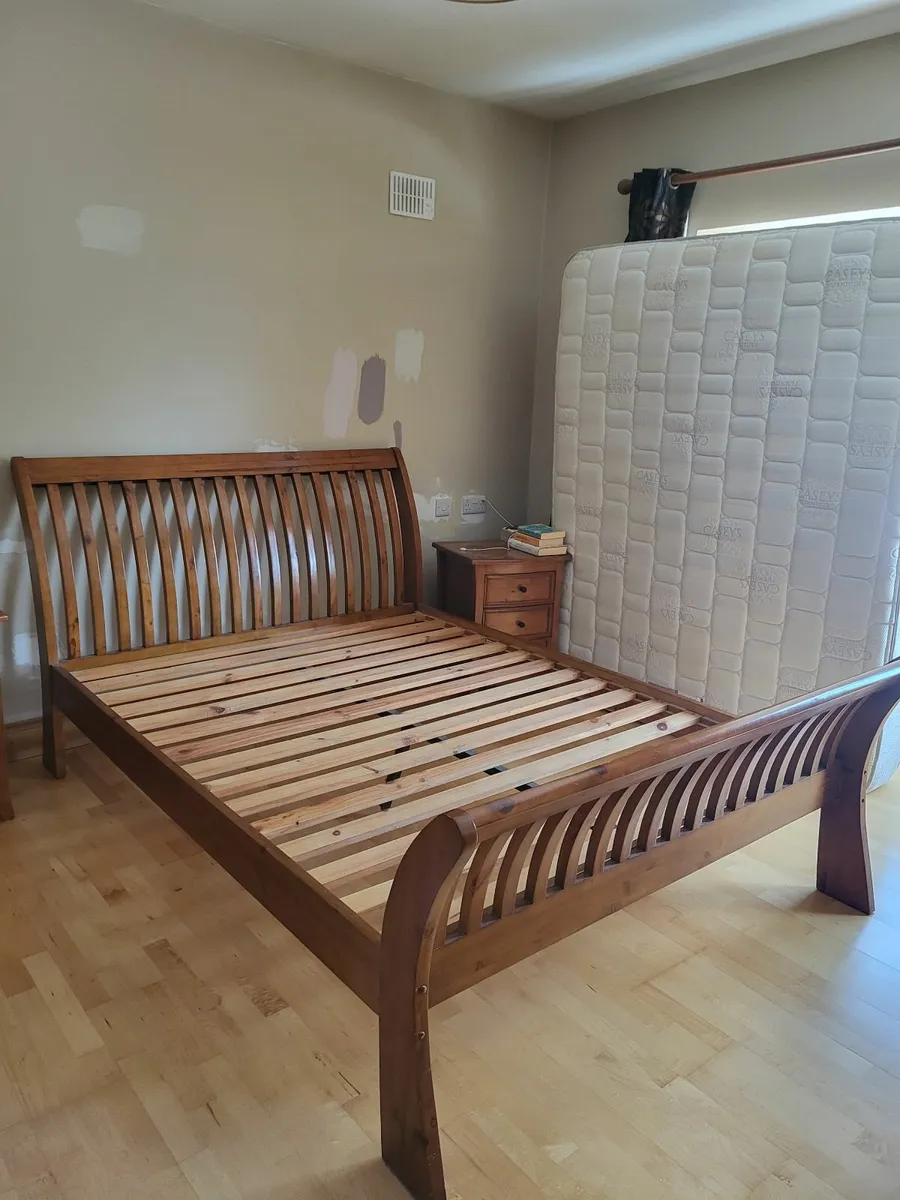 King size bed frame - Image 4