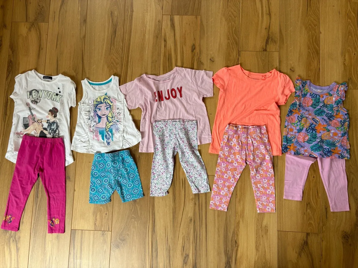 Girls clothes 3-5 years - Image 4