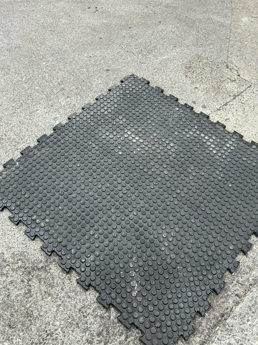 Rubber mats - Image 1
