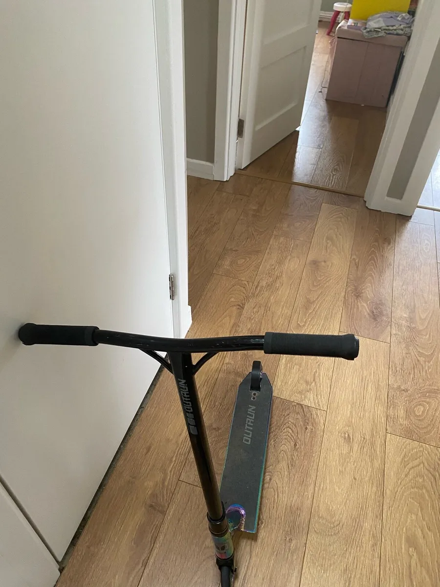 Scooter - Image 3