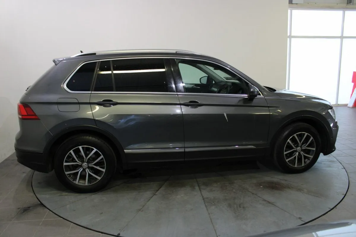 Volkswagen Tiguan Tiguan Cl2.02 Seat Commercial - Image 3